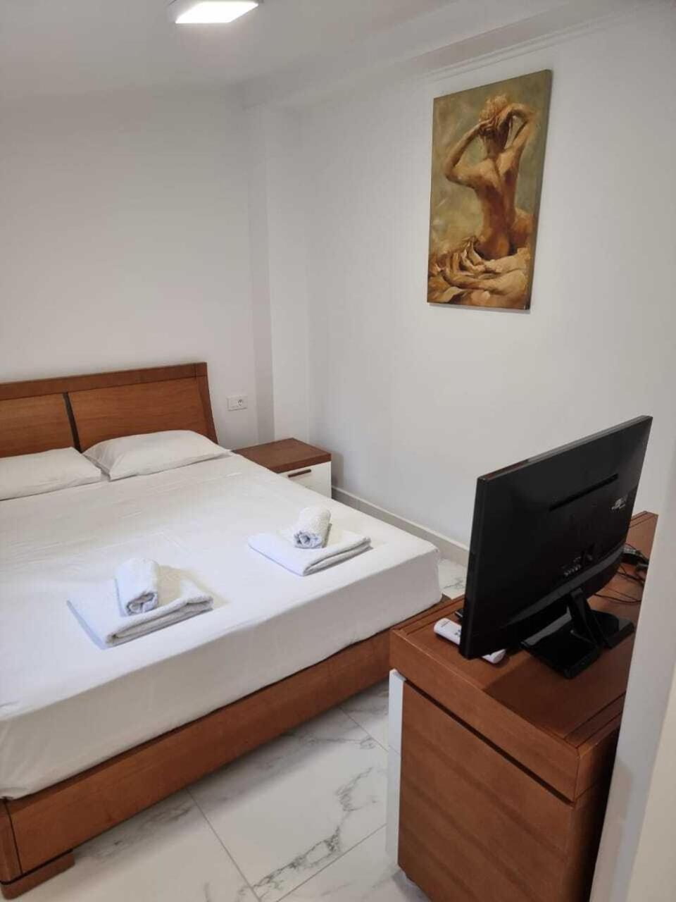 Vasilikí Plaka Beach Resort מראה חיצוני תמונה